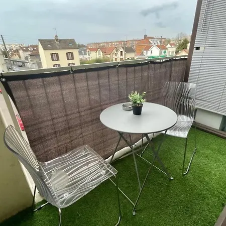 Grand Studio Centre-ville Gare Parking 2pers Troyes