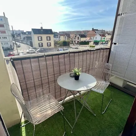 Апартаменты Grand Studio Centre-ville Gare Parking 2pers *