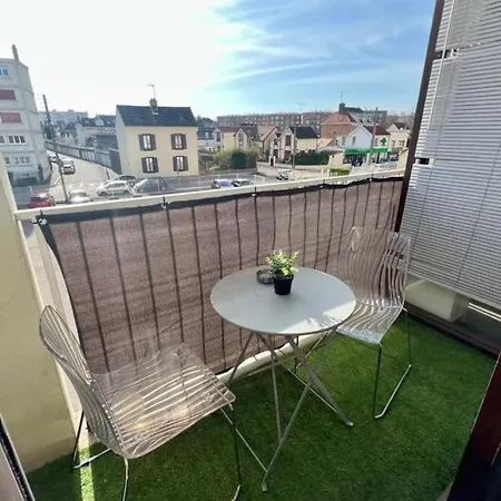 Apartment Grand Studio Centre-ville Gare Parking 2pers *